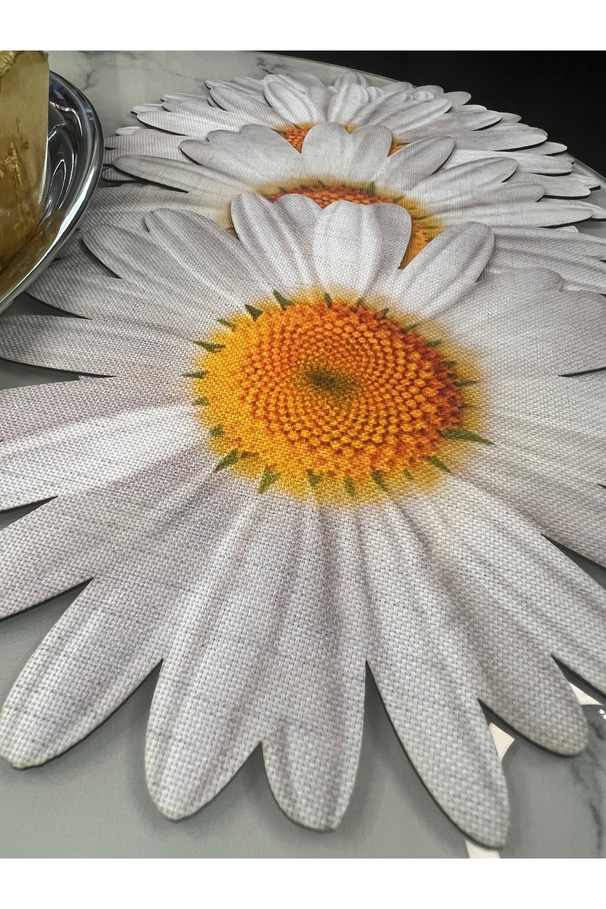 6 Adet Papatya Desen Leke Tutmaz Gardenya Kumaş Altı Deri Lazer Kesim Kokteyl Sunum Peçetesi