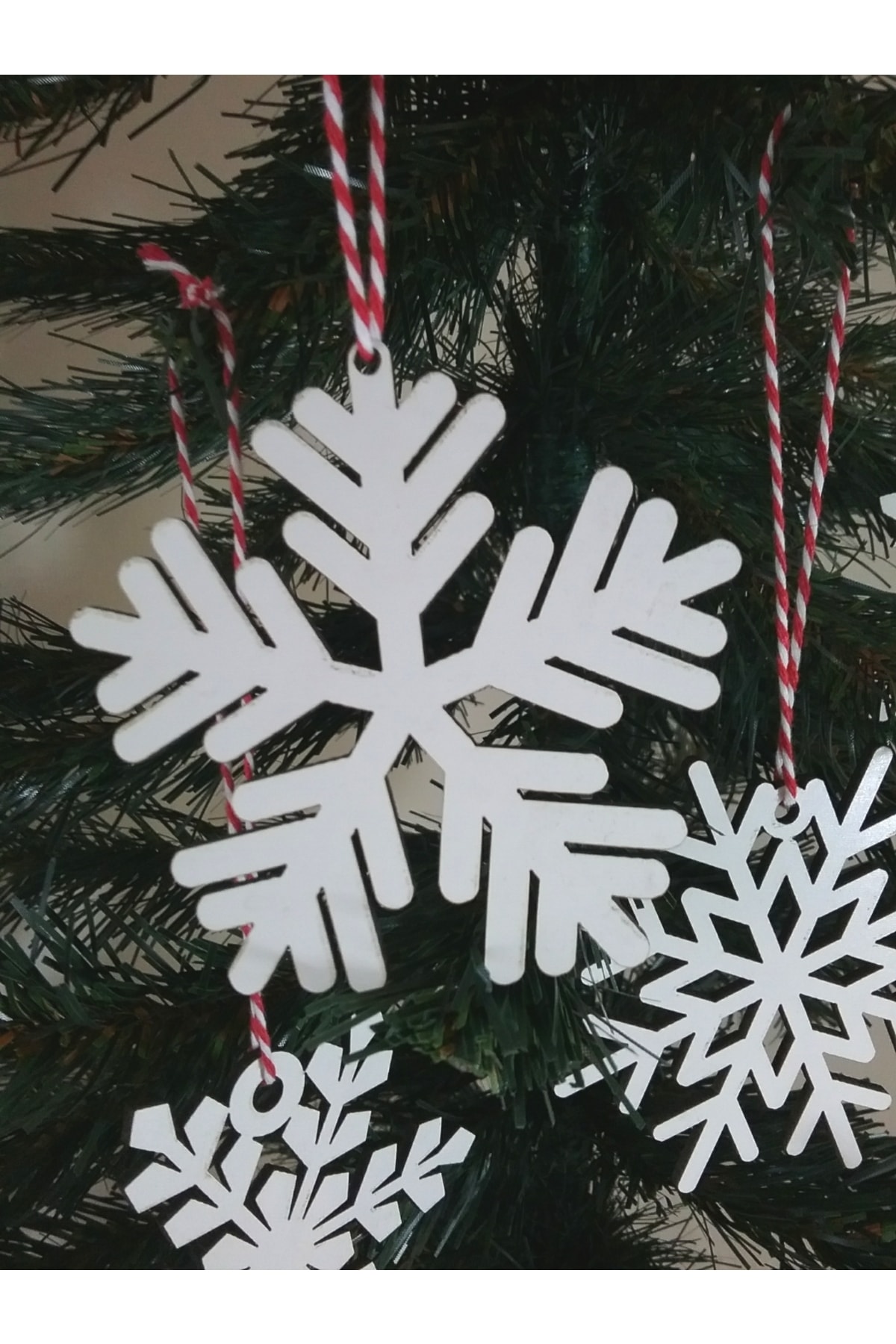 6 Adet Yılbaşı Çam Ağacı Süsü Ahşap Kartanesi Seti Beyaz ( 9 Cm * 9 Cm) ( En:3 Mm)