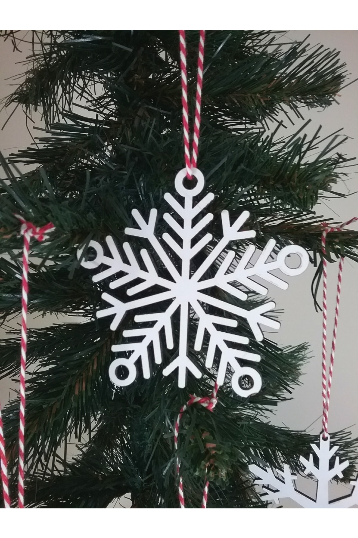 6 Adet Yılbaşı Çam Ağacı Süsü Ahşap Kartanesi Seti Beyaz ( 9 Cm * 9 Cm) ( En:3 Mm)